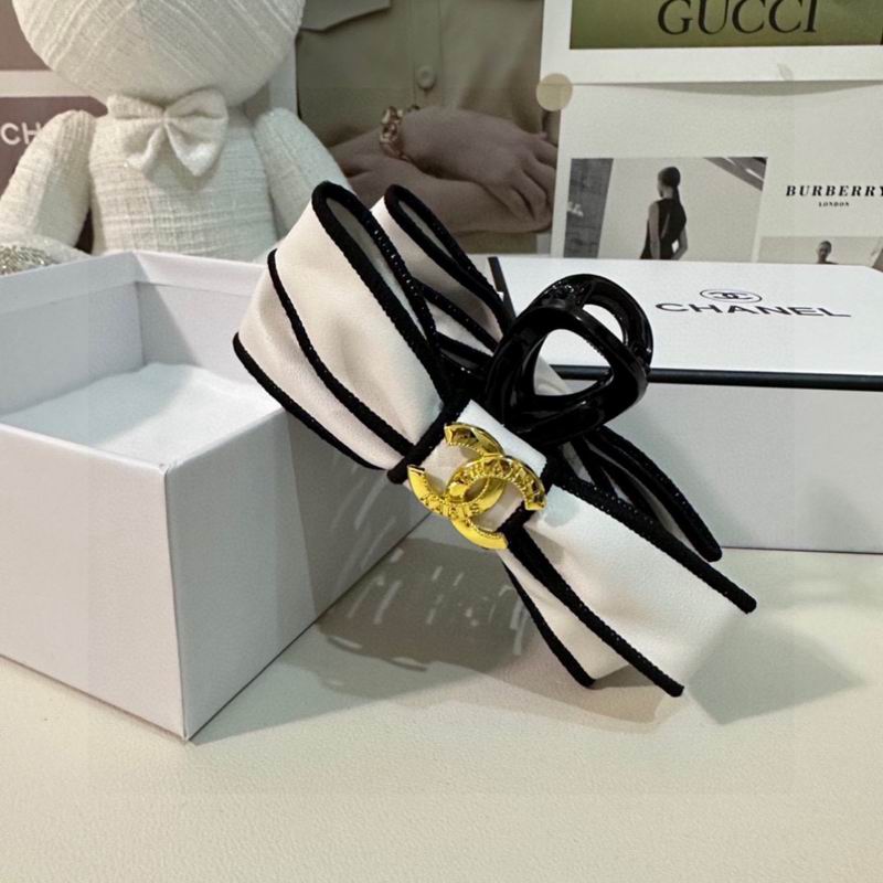 Chanel Hair Grab Clip hh (90)
