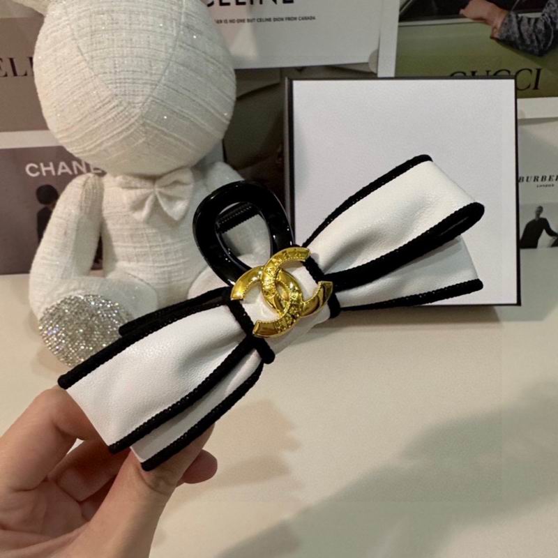 Chanel Hair Grab Clip hh (92)