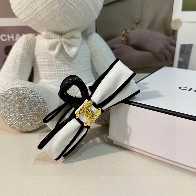 Chanel Hair Grab Clip hh (94)
