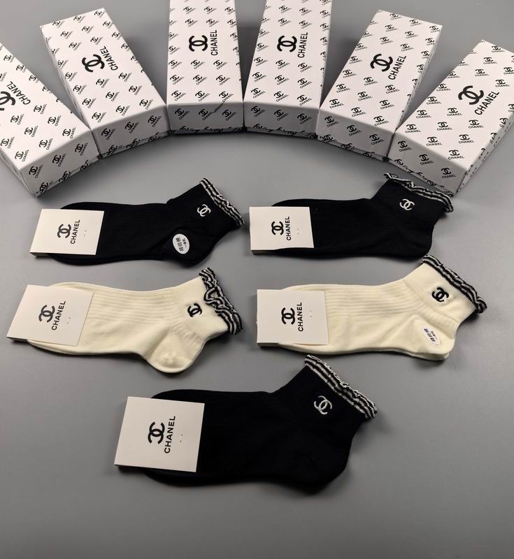 Chanel Socks 17 (4)