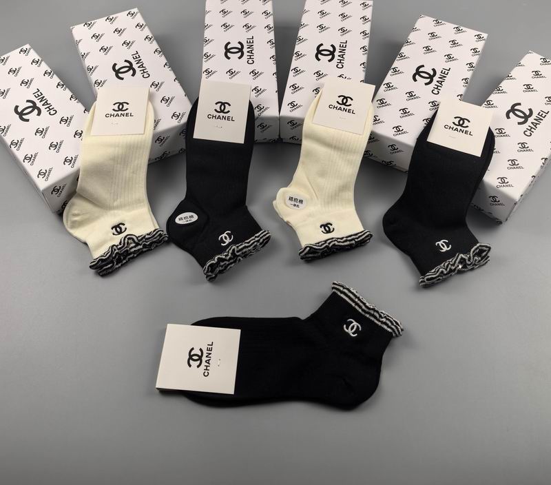 Chanel Socks 17 (6)