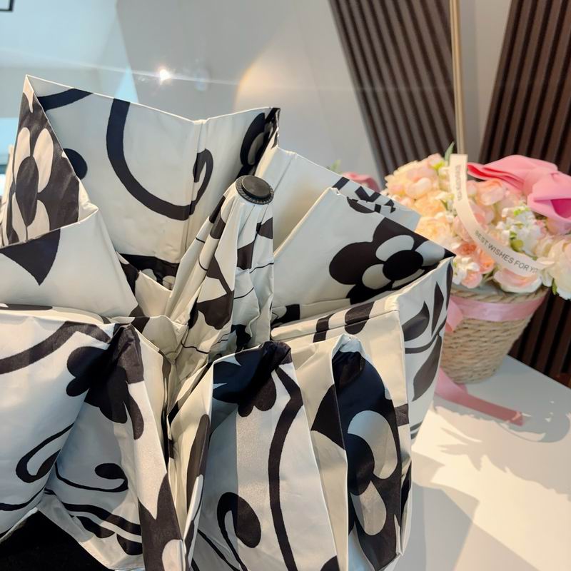 Chanel Umbrella (1900)