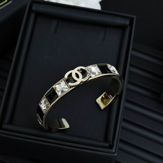 Chanel bracelet 01lyh80 (2)