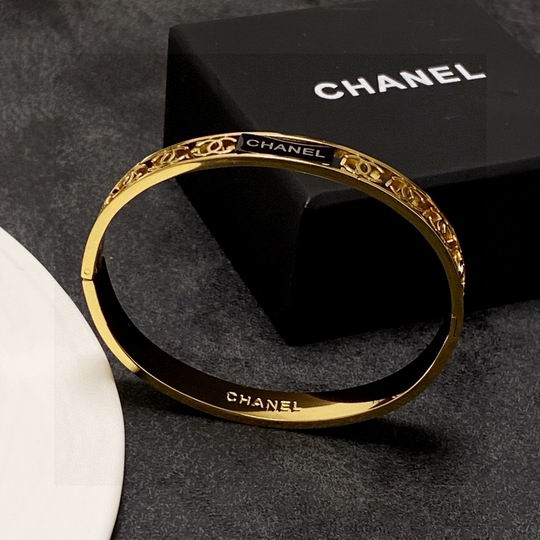 Chanel bracelet 12lyh43 (6)