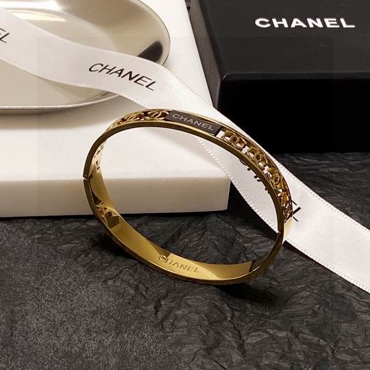 Chanel bracelet 12lyh43 (8)
