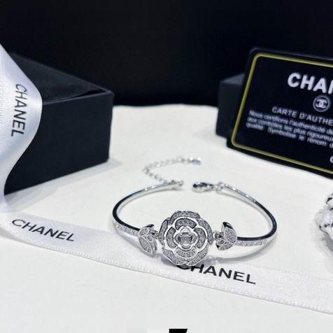 Chanel bracelet 12lyh52 (1)