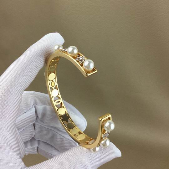 Chanel bracelet 12lyh62 (6)