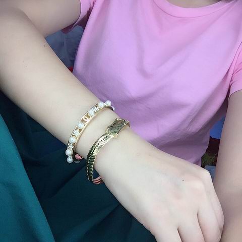 Chanel bracelet 12lyh62 (8)