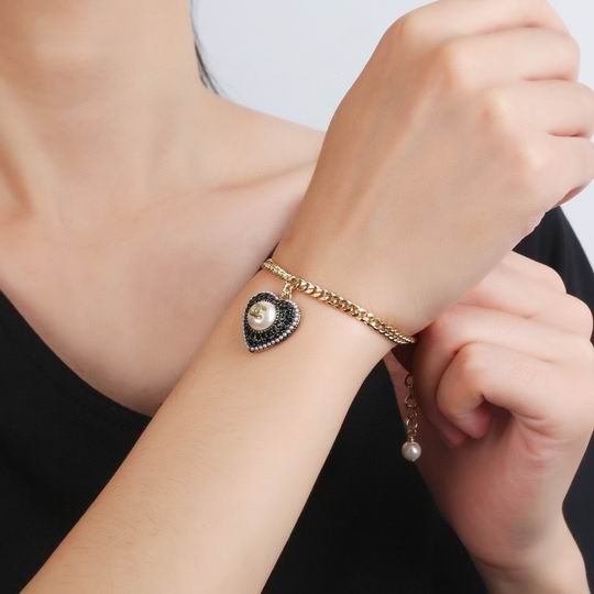 Chanel bracelet 12lyh66 (7)