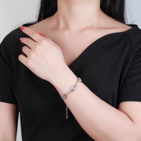 Chanel bracelet 12lyh70 (6)