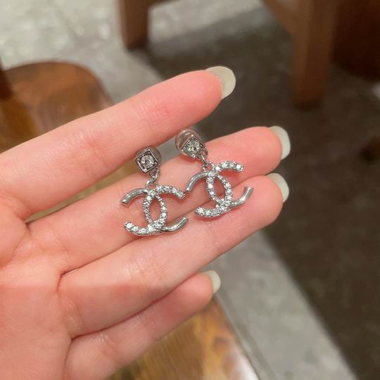 Chanel earring 12lyh202 (7)