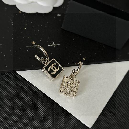 Chanel earring 12lyh240 (2)