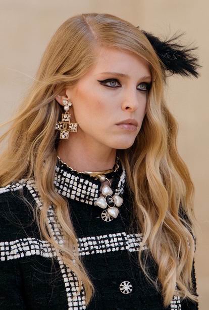 Chanel earring 12lyh333 (4)