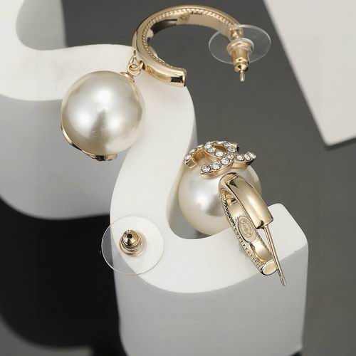 Chanel earring 12lyh360 (5)