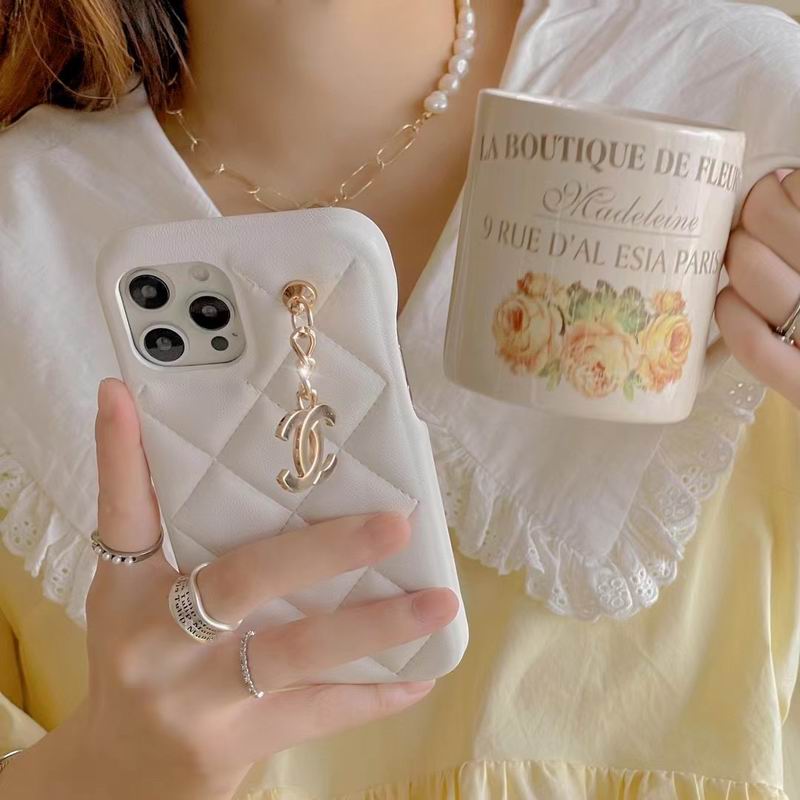 Chanel iphone 12-14pro max (1)