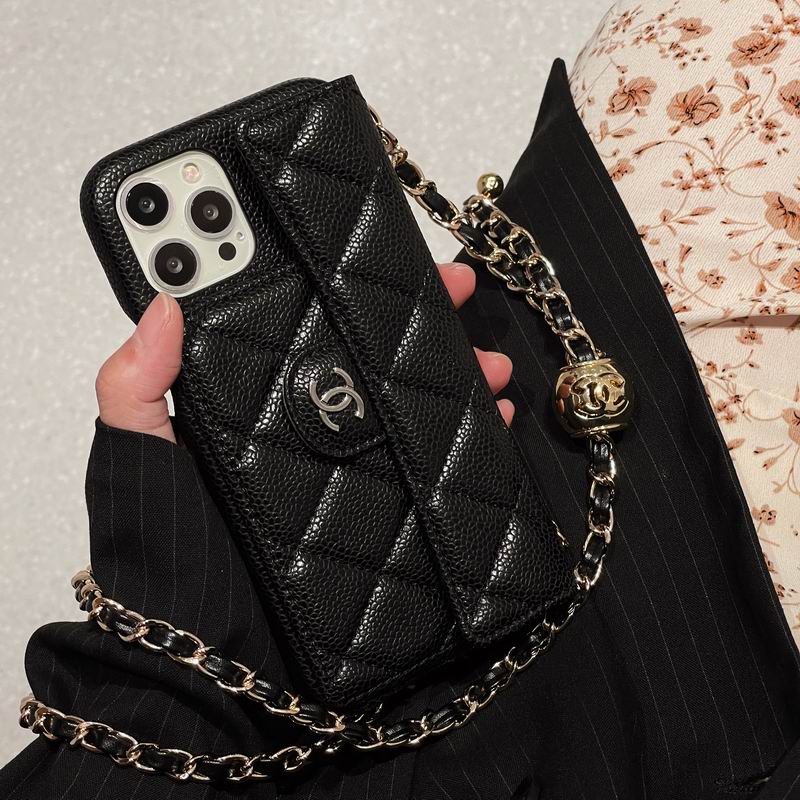 Chanel iphone shell (6)