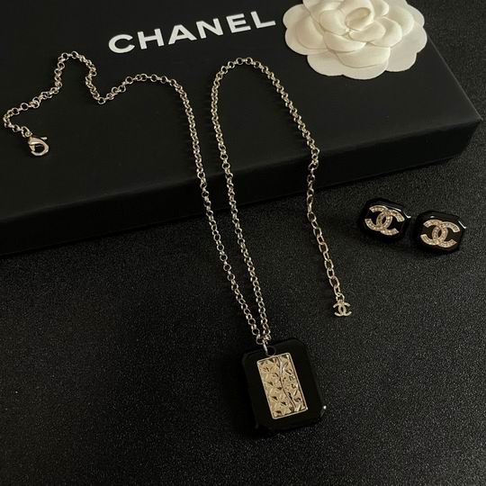 Chanel necklace 12lyh105 (7)