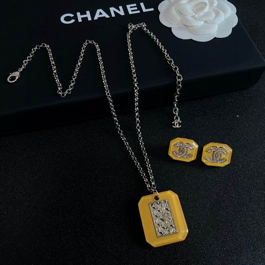 Chanel necklace 12lyh106 (5)