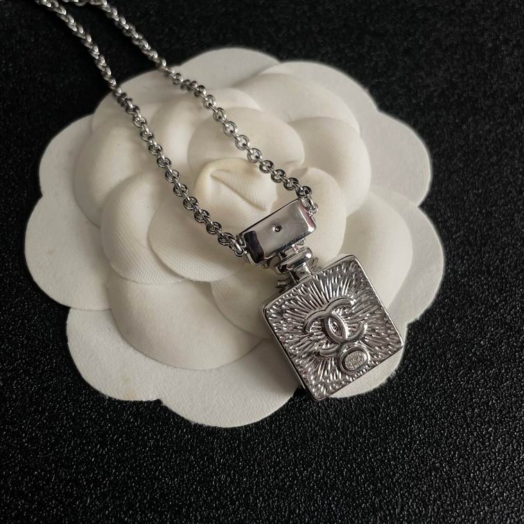 Chanel necklace 12lyh139 (4)
