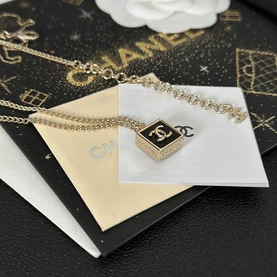 Chanel necklace 12lyh150 (2)