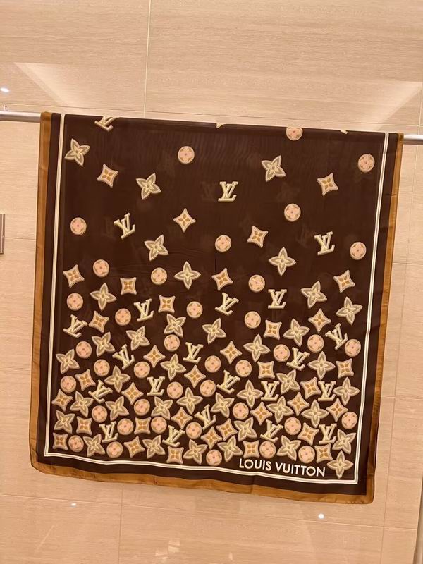 Chanel silk scarf 180X90cm E11 (1)