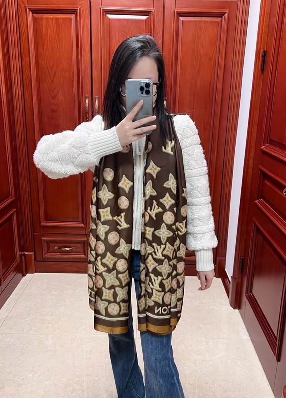 Chanel silk scarf 180X90cm E11 (3)