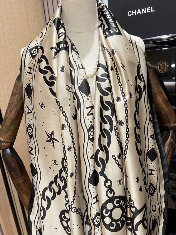 Chanel silk scarf 180X90cm E20 (6)