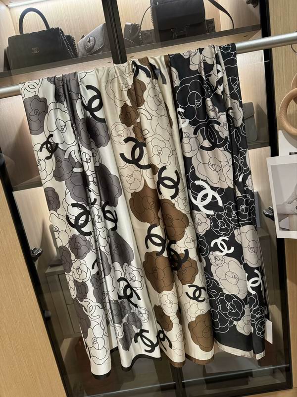 Chanel silk scarf 180X90cm E25 (4)