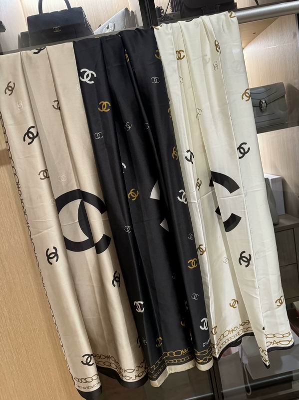 Chanel silk scarf 180X90cm E29 (4)
