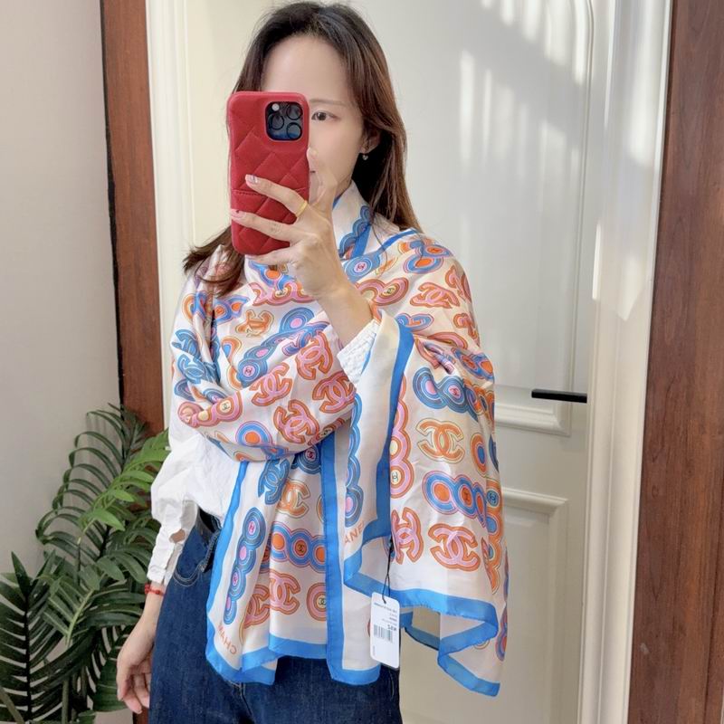 Chanel silk scarf 90-180cm E07 (3)