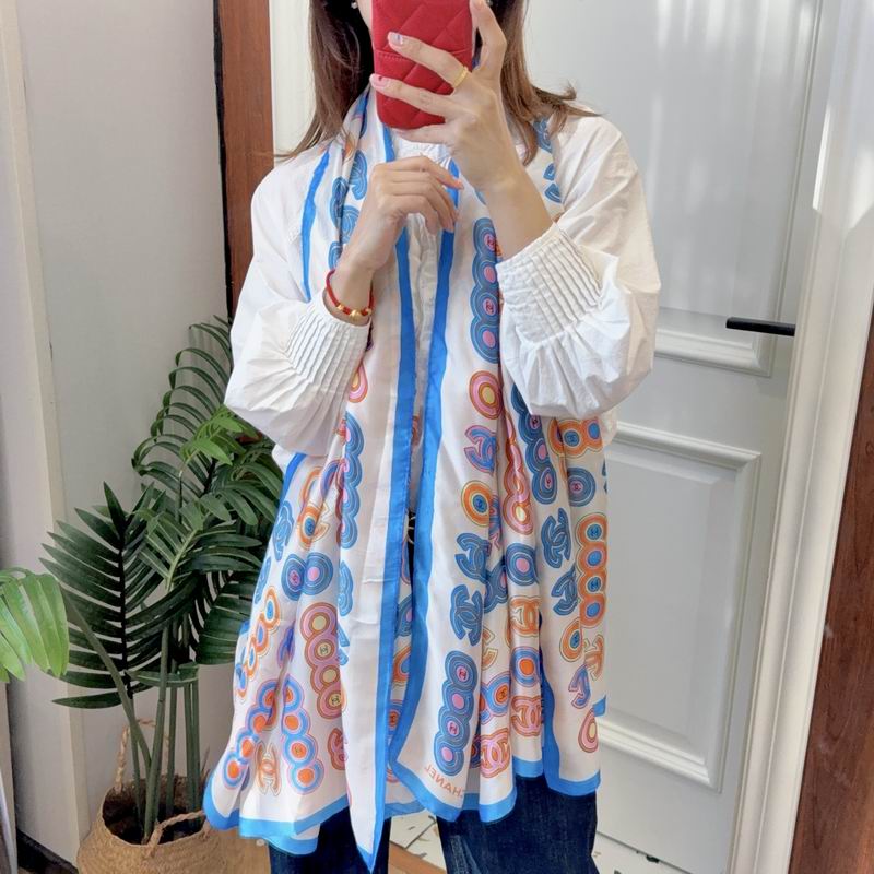 Chanel silk scarf 90-180cm E07 (4)