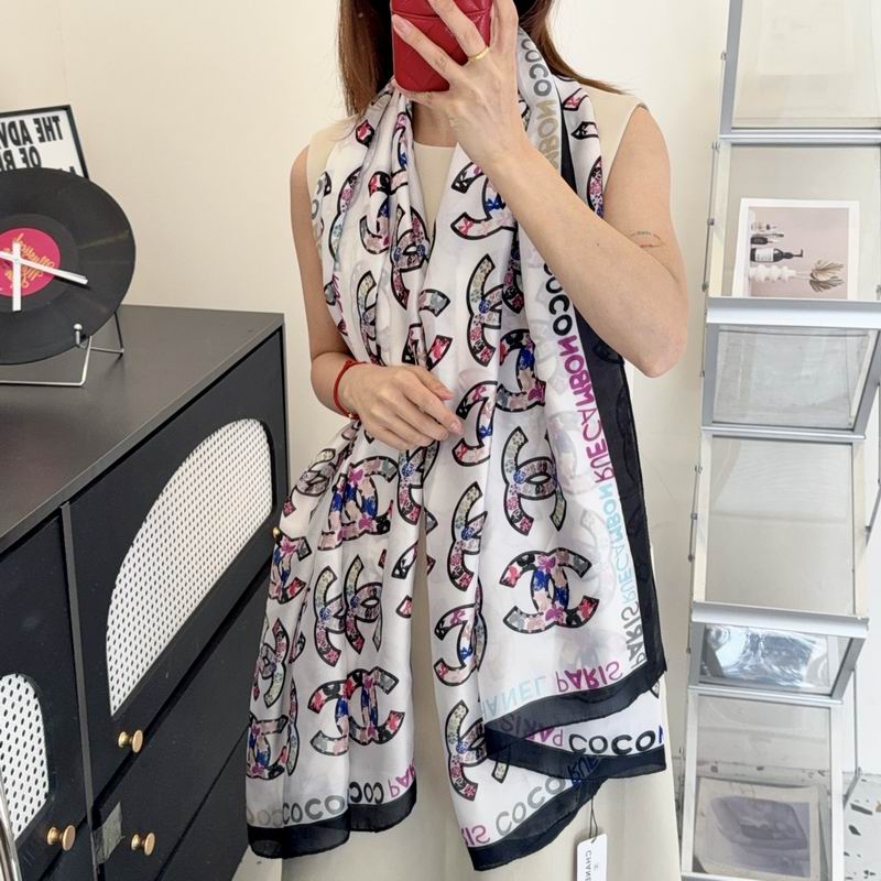 Chanel silk scarf 90-180cm E11 (11)
