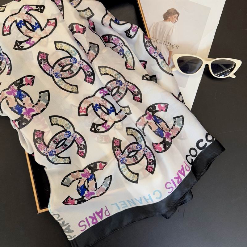Chanel silk scarf 90-180cm E11 (16)
