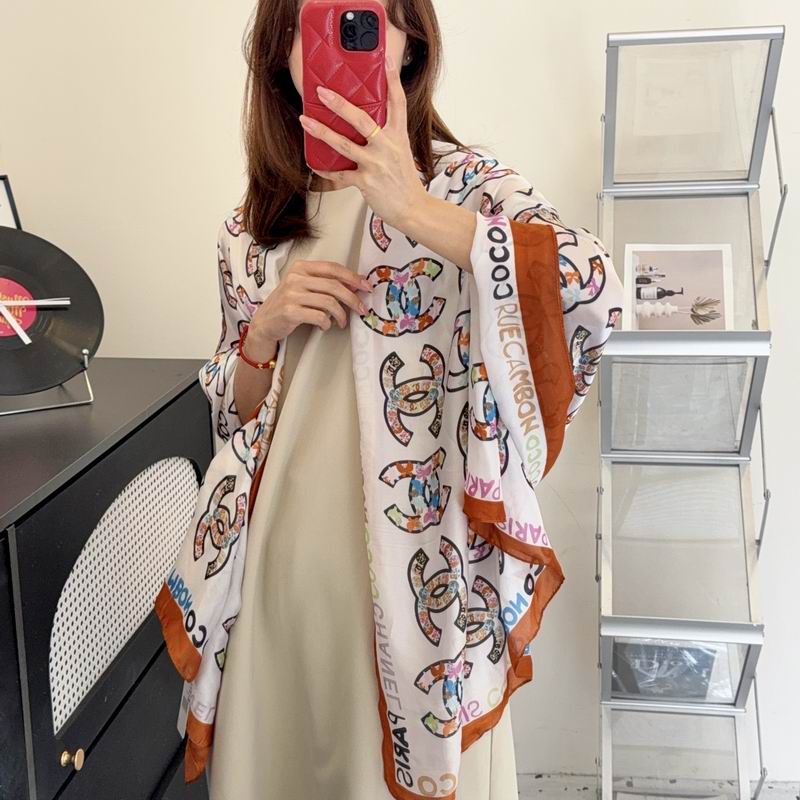 Chanel silk scarf 90-180cm E11 (2)