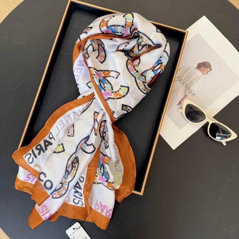 Chanel silk scarf 90-180cm E11 (4)