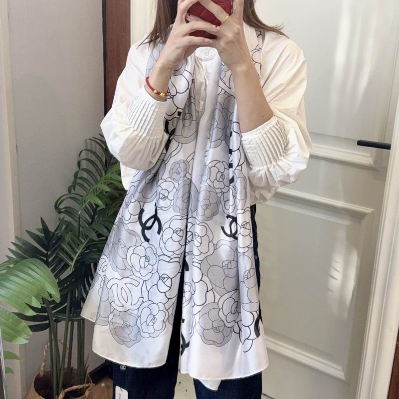 Chanel silk scarf 90-180cm E12 (11)