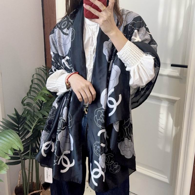 Chanel silk scarf 90-180cm E12 (2)