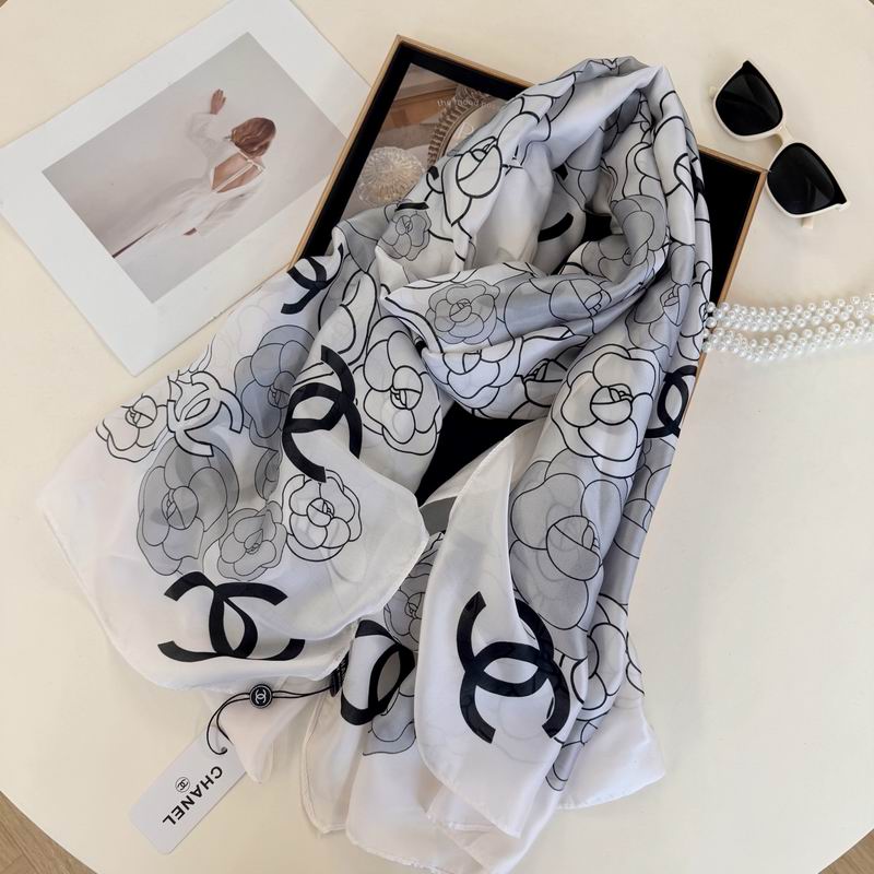 Chanel silk scarf 90-180cm E12 (8)
