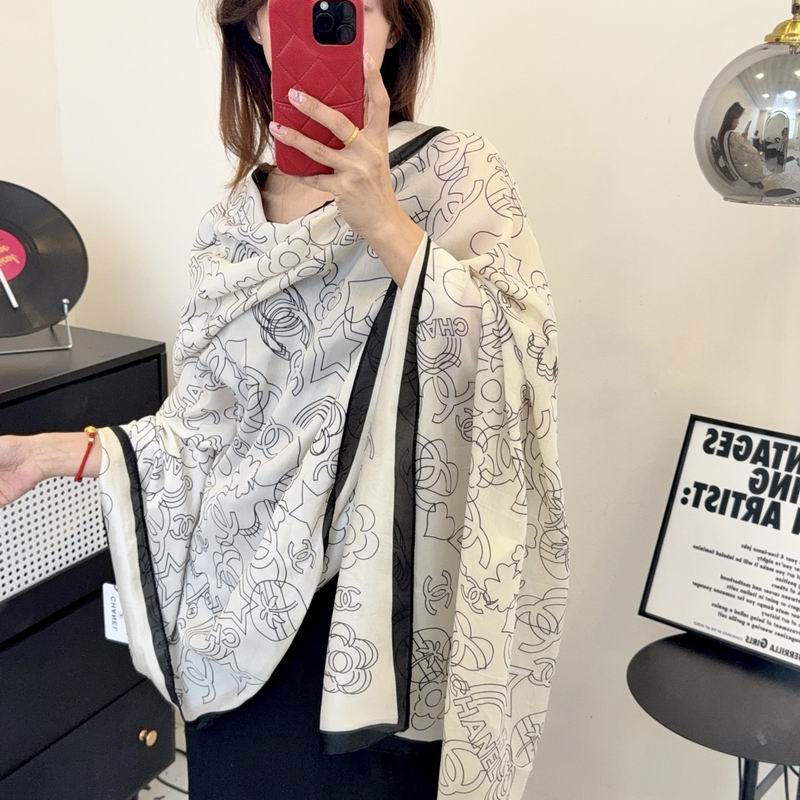 Chanel silk scarf 90-180cm E15 (9)