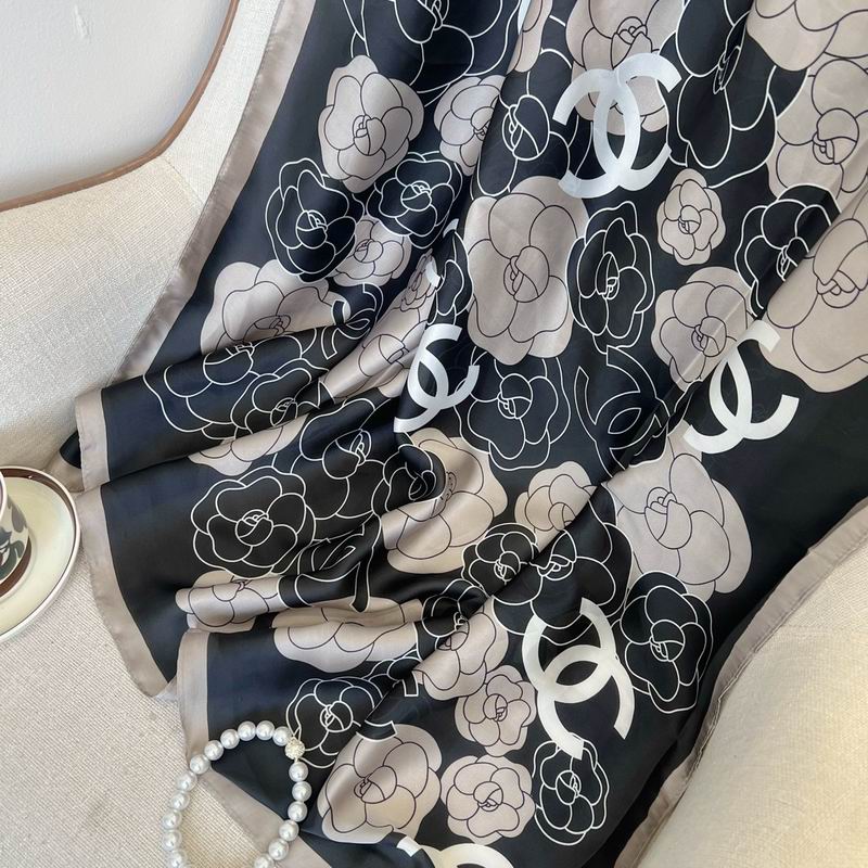 Chanel silk scarf 90-180cm E28 (10)