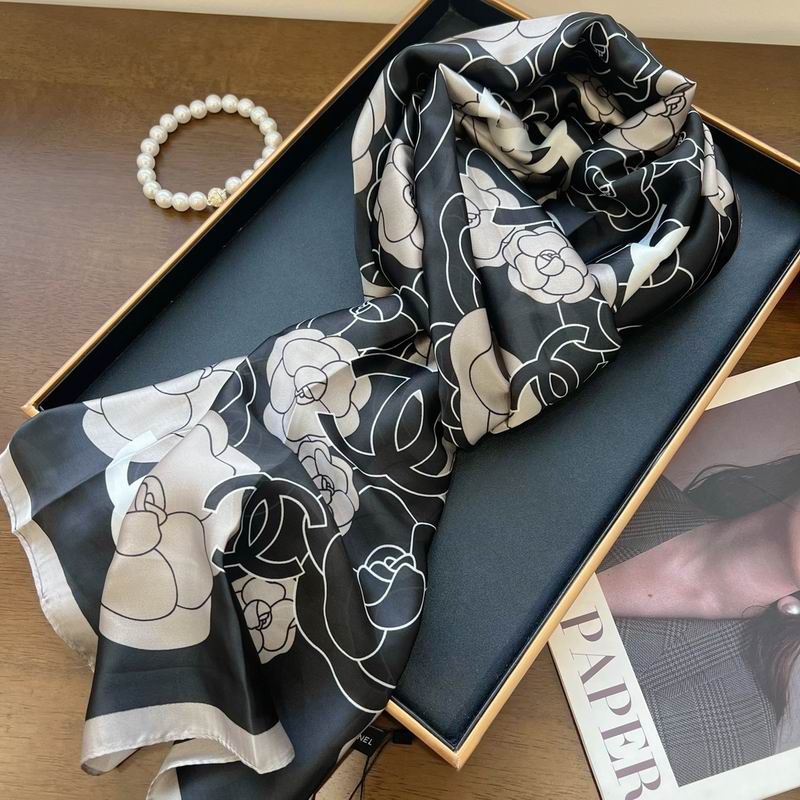Chanel silk scarf 90-180cm E28 (12)