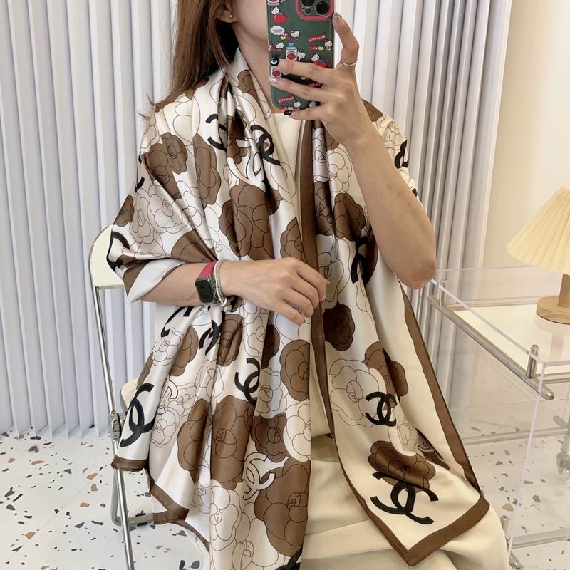 Chanel silk scarf 90-180cm E28 (15)
