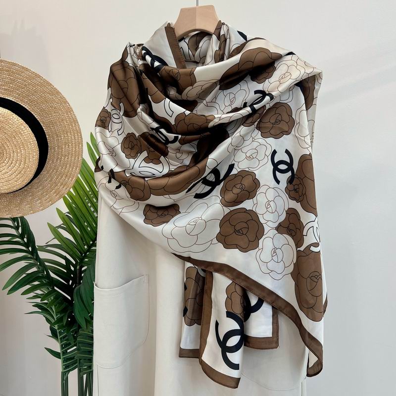 Chanel silk scarf 90-180cm E28 (18)