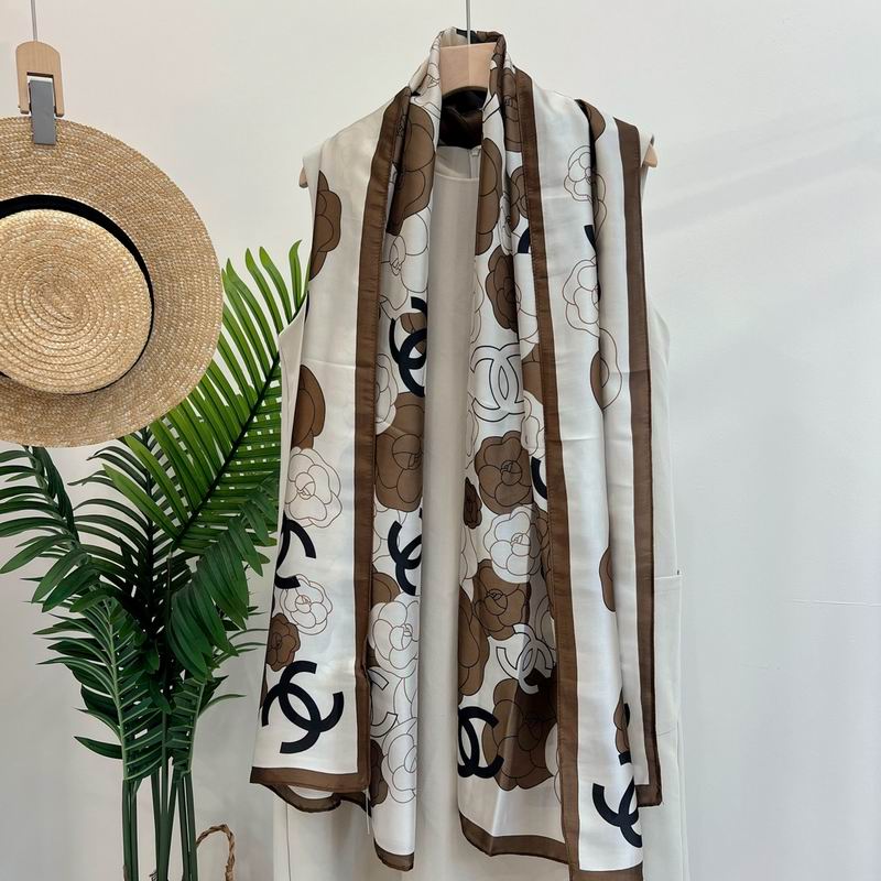 Chanel silk scarf 90-180cm E28 (19)
