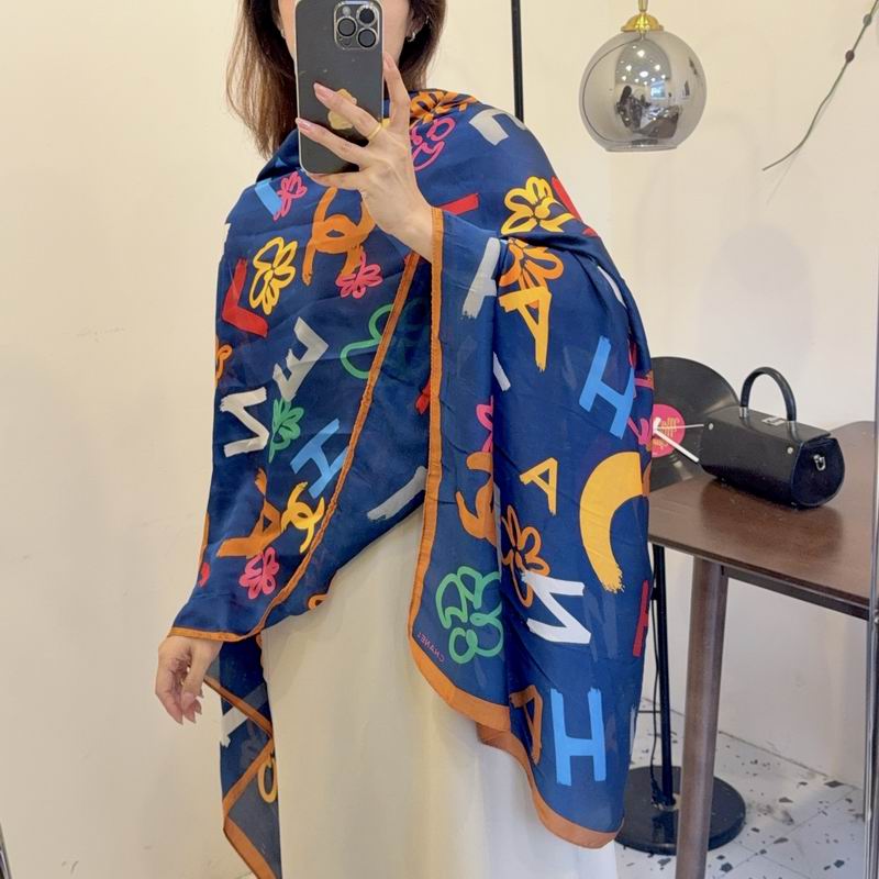 Chanel silk scarf 90-180cm E39 (14)