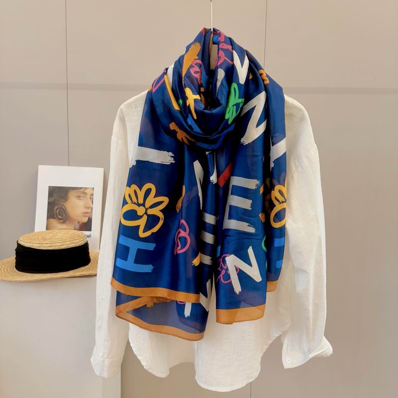 Chanel silk scarf 90-180cm E39 (17)