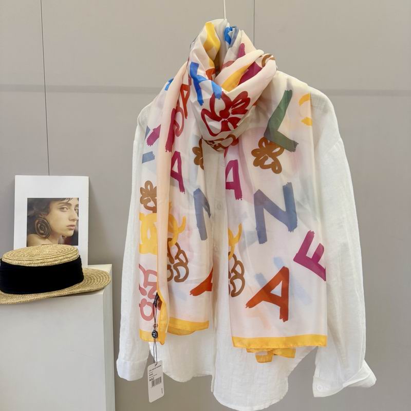 Chanel silk scarf 90-180cm E39 (5)