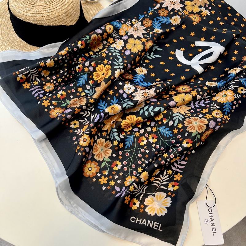 Chanel silk scarf 90-180cm E42 (11)