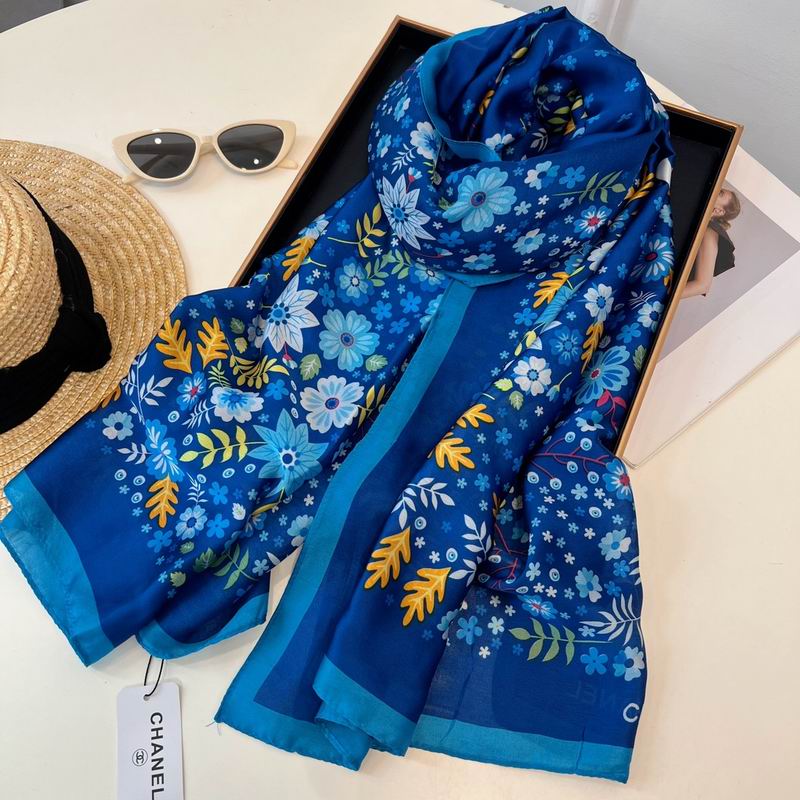 Chanel silk scarf 90-180cm E42 (16)