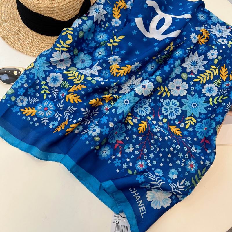 Chanel silk scarf 90-180cm E42 (19)